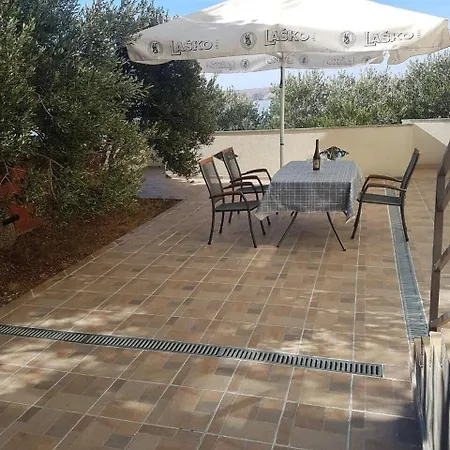 Apartments Domagoj - On The Beach Lukovo Sugarje Exterior photo