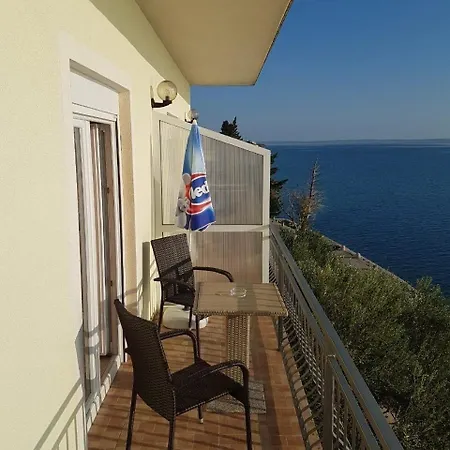 Apartments Domagoj - On The Beach Lukovo Sugarje Exterior photo